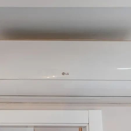 T1 Novo, A Poucos Passos Da Da Com Ac E Wifi Apartment