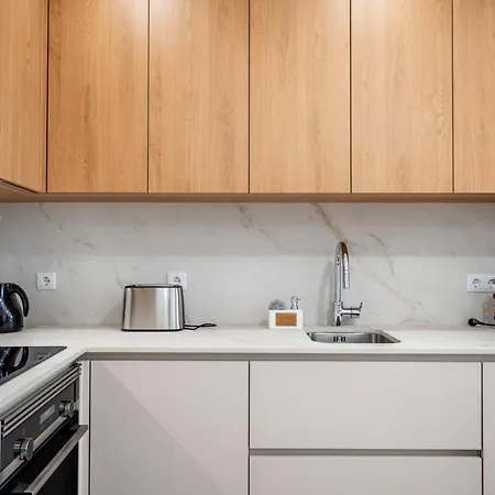T1 Novo, A Poucos Passos Da Da Com Ac E Wifi Apartment *
