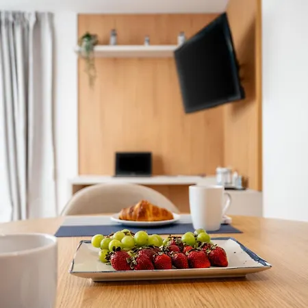T1 Novo, A Poucos Passos Da Da Com Ac E Wifi Luz